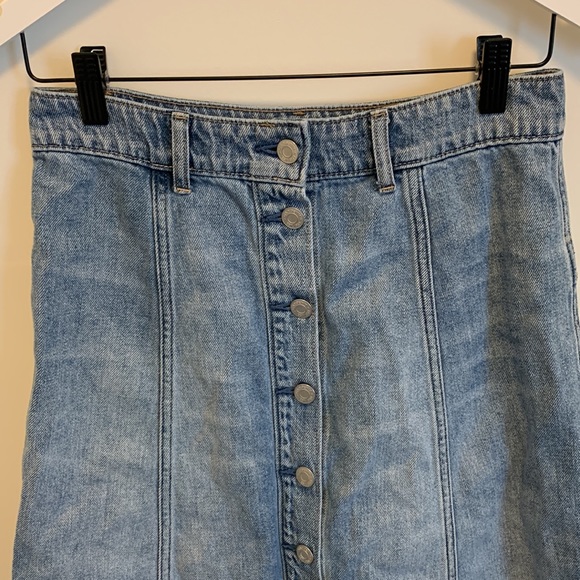 Gap Denim Skirt - Picture 2 of 13